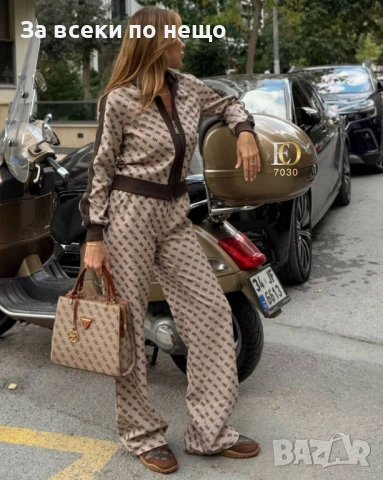 Guess Дамски Спортен Комплект🔝Дамски Спортен Екип Гес - Налични Различни Цветове Код SK471, снимка 3 - Спортни екипи - 53028128