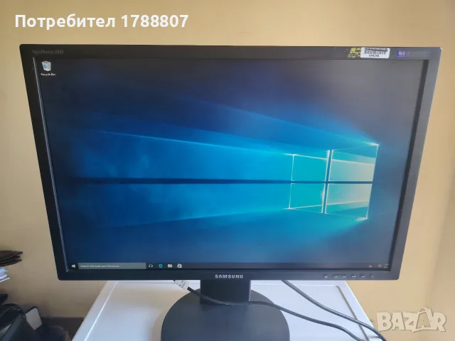 Монитор Samsung, снимка 3 - Монитори - 55950559