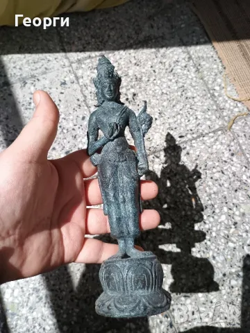 Стара бронзова статуетка-12