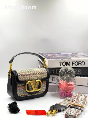 Valentino дамски чанти Различни цветове , снимка 10 - Чанти - 48841733