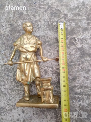 Стара масивна бронзова статуетка на ковач, снимка 2 - Антикварни и старинни предмети - 39716364