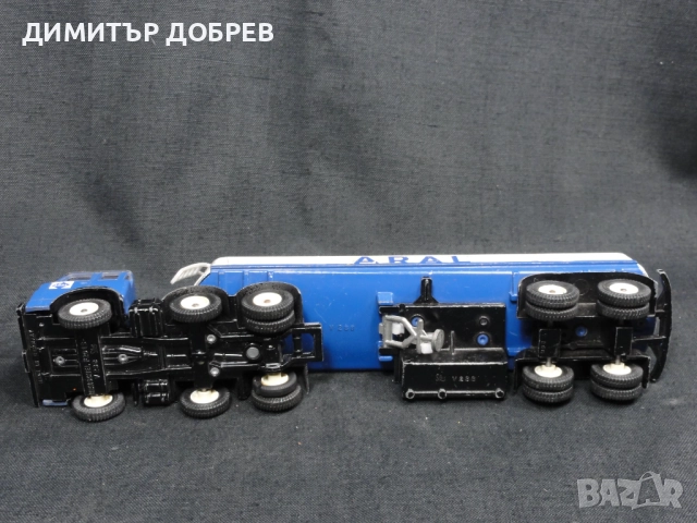 СТАРА РЕТРО МЕТАЛНА КОЛИЧКА КАМИОН ЦИСТЕРНА ARAL HENSCHEL SIKU GERMANY, снимка 6 - Колекции - 52361147