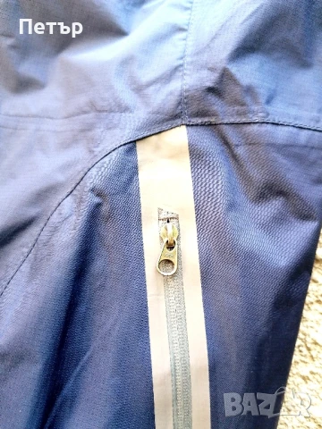 Продавам чисто ново дамско тъмносиньо водоустойчиво яке - мембрана Intuition, снимка 3 - Якета - 51179321