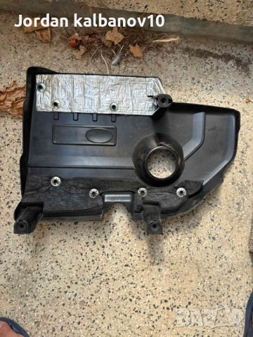 Декоративен капак на двигателя на Range Rover Evoque 2.0d 150ps. само за 70Eur. GJ32-6A949-B, снимка 2 - Части - 53468153