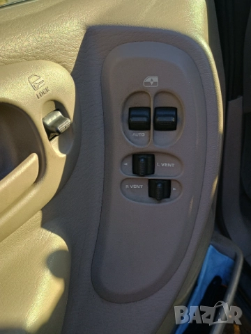 Продавам запазен и икономичен ван, снимка 17 - Автомобили и джипове - 52384160