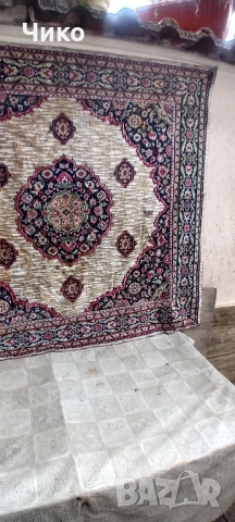 Стар плюшен ковьор за стена, снимка 5 - Антикварни и старинни предмети - 51522120