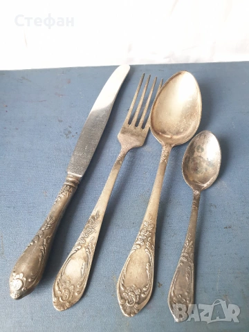 Комплект посребрени прибори, снимка 6 - Антикварни и старинни предмети - 53537474
