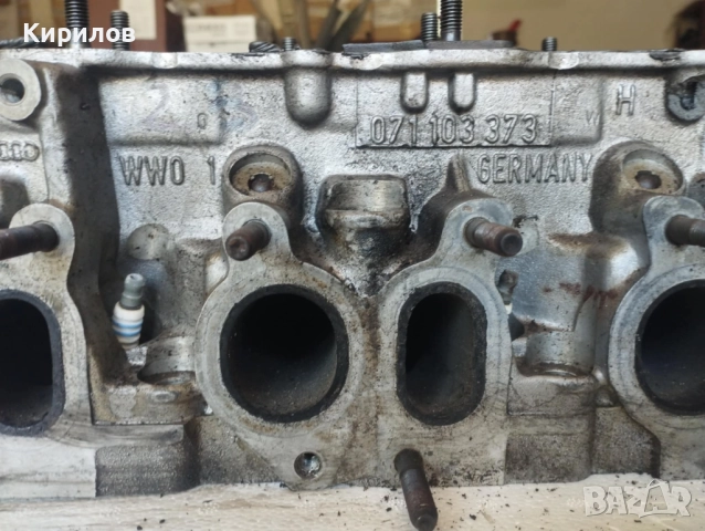 Цилиндрова глава за VW BORA 2.3 бензин VR5 071103373