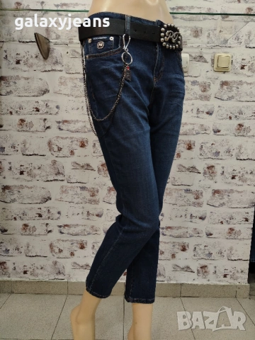 Puccihino- модел леко стеснен, големи размери, тъмни, опушени, пролетен деним с еластан, по- къси