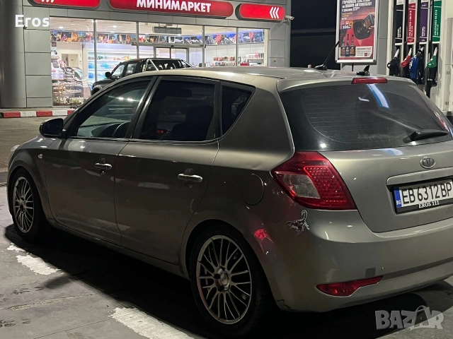 Kia ceed 2011 , снимка 3 - Автомобили и джипове - 53095470