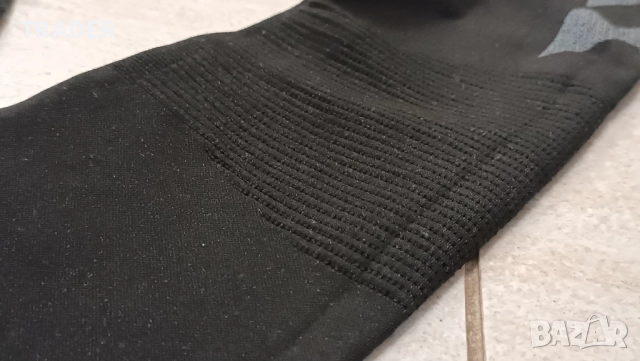 Термо блуза с дълъг ракъв Hummel, снимка 4 - Спортни дрехи, екипи - 30148231