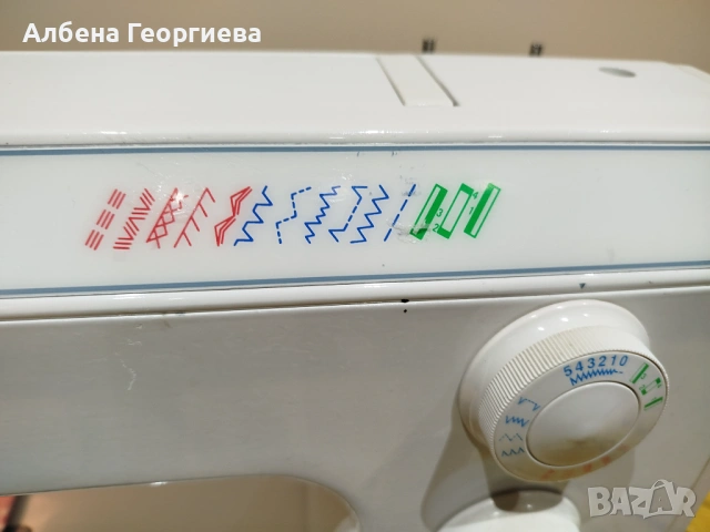Метална шевна машина BERNETTE 812, снимка 3 - Шевни машини - 53685356