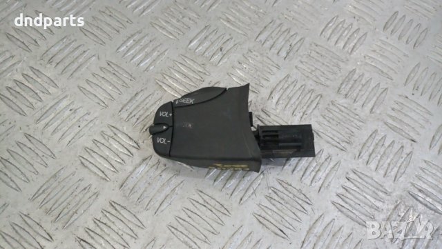 Лостче аудио управление Ford Focus 2002г.	