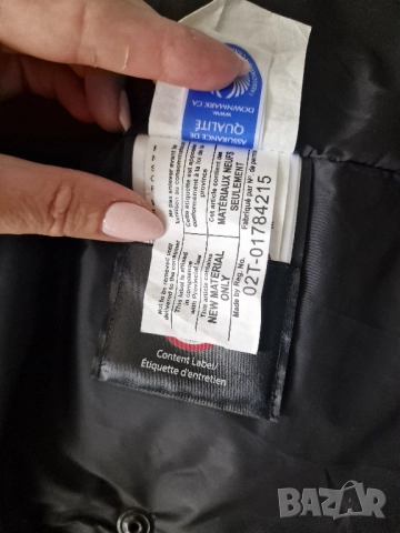 Страхотно дамско зимно яке парка CANADA GOOSE , модел Shelburne Down parka , размер XS / S, снимка 16 - Якета - 52290160