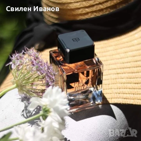 Palais Royal е дълготраен, дамски аромат с топли нотки на тамян, бензоин и пачули, съчетани със слад, снимка 1