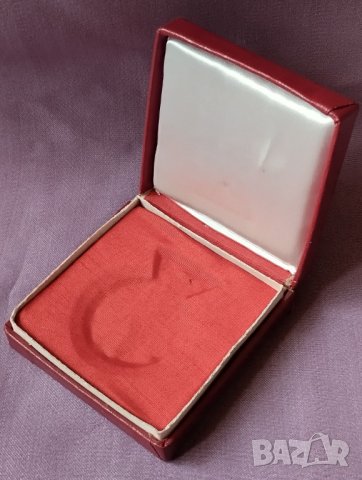 стара кутия за съхранение на медал, отличие, орден, снимка 3 - Антикварни и старинни предмети - 42741182