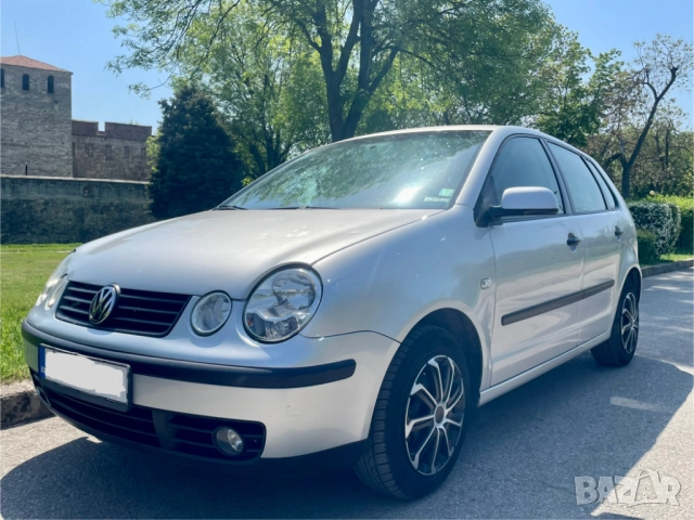 VW Polo 1.4 16V 75hps 2003 4/5 врати, снимка 12 - Автомобили и джипове - 51646599