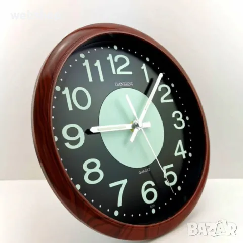 Светещ безшумен часовник подходящ за стена или маса, 26 см, снимка 3 - Стенни часовници - 49928471