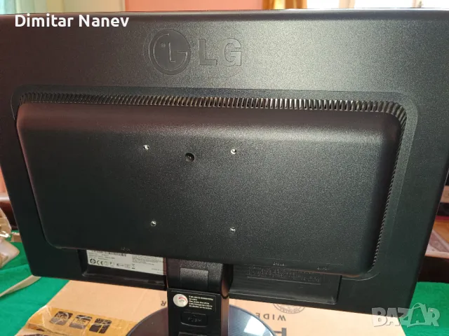 Монитор LG flatron w1942t, снимка 5 - Монитори - 48475147