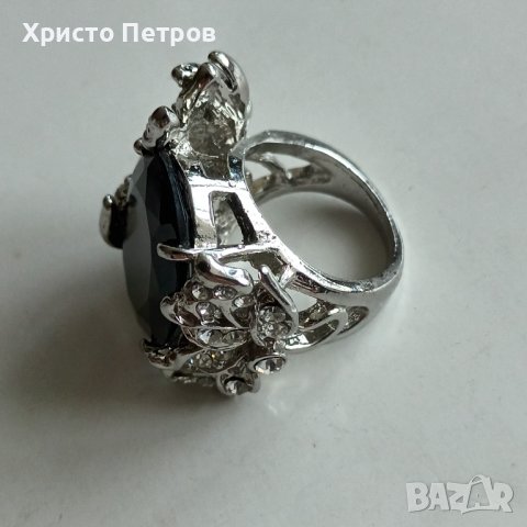 КРАСИВ МАСИВЕН ПРЪСТЕН С КАМЪК, снимка 3 - Пръстени - 39153329