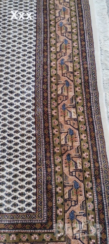 Вълнен персийски килим.Ирански.Топ качество за ценители., снимка 6 - Килими - 53847672