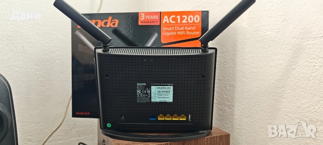 Продавам рутер Tenda, снимка 3 - Рутери - 53713926