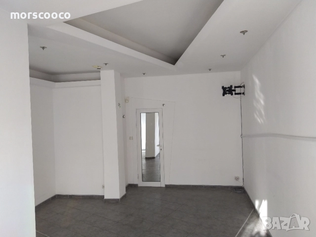 Давам под наем или продавам търговски обект в централната част на град Разград, снимка 6 - Апартаменти - 52013503