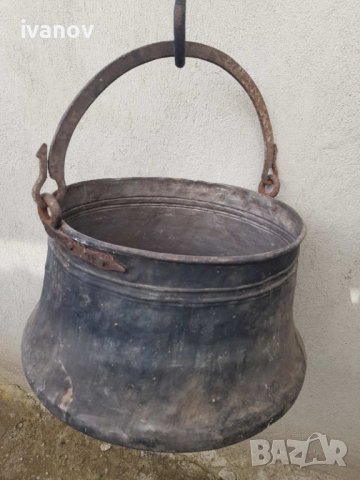 Голям меден котел с верига, снимка 8 - Антикварни и старинни предмети - 39889768