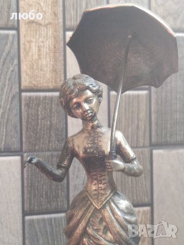 Бронзова Скулптура във Сребърно Покритие-Дамата със Чадъра 19 Век Испания 31 см Височина , снимка 10 - Статуетки - 42112272