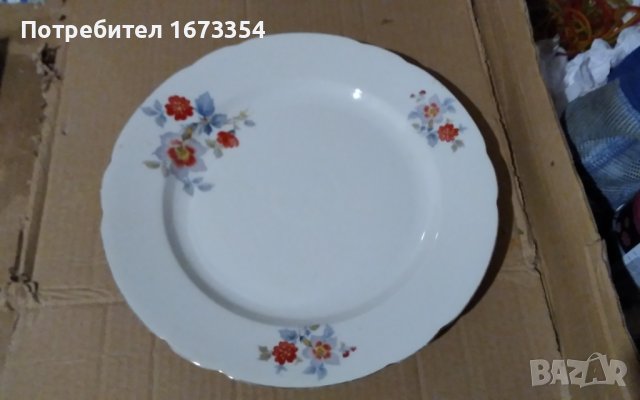 Порцеланов поднос