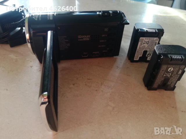 Продавам FULL HD камера JVC със 2бр.батерий и чантичка SONY, снимка 2 - Камери - 52108924