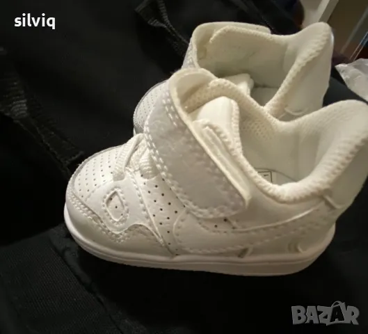 Nike бебешки маратонки, снимка 4 - Бебешки обувки - 48409377