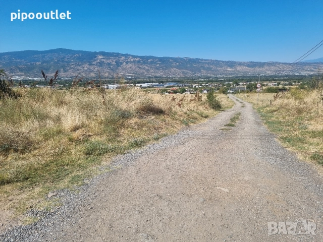 Продавам два имота в Петрич кв.Бухото всеки от по 1000 кв.м.