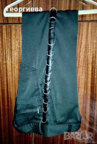 Мъжки панталони с кожен кант и метални халки