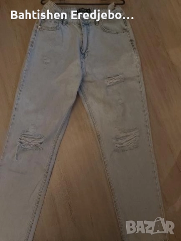 Дамски дънки на марка Stradivarius* 