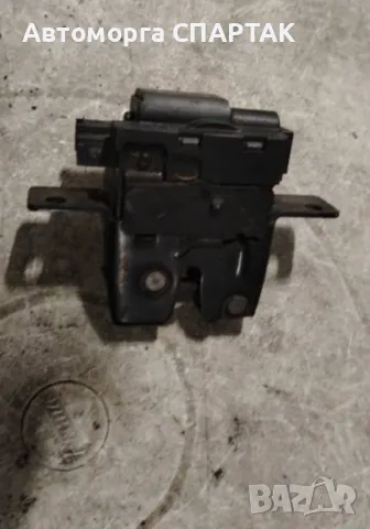 Заключващ механизъм на багажника на задната врата: 8200947699 за Renault Clio, Megane, Scenic, Modus