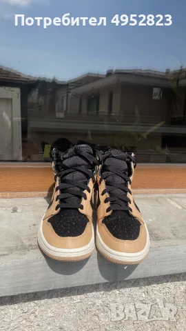 Nike Air Jordan 1 High, снимка 3 - Маратонки - 56162372