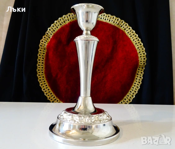 Посребрен свещник,релефни рози,Art Deco. , снимка 2 - Антикварни и старинни предмети - 53660052