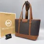 Michael Kors Дамска Чанта - Различни Цветове Код SK2227, снимка 7