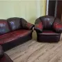 Продавам кожена холова гарнитура. Диванът е опция сън и два фотьойла. Тел за връзка: 0884584020, снимка 2