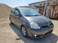 Toyota Corolla Verso 2.2 D4D На части, снимка 11