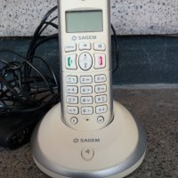 Продавам телефон-слушалка, снимка 1 - Стационарни телефони и факсове - 39149318