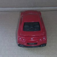 Bburago Nissan GT-R 2009 - 1:43, снимка 4 - Колекции - 40650791