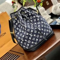 Дънкова дамска чанта LOUIS VUITTON - реплика, снимка 1 - Чанти - 35977222