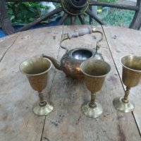 Месингови чашки +чайник, снимка 2 - Антикварни и старинни предмети - 33961223