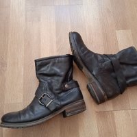 Боти Clarks, снимка 1 - Дамски боти - 39154102