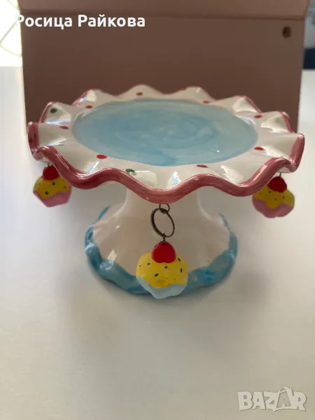 Малка стойка за кексче, снимка 1