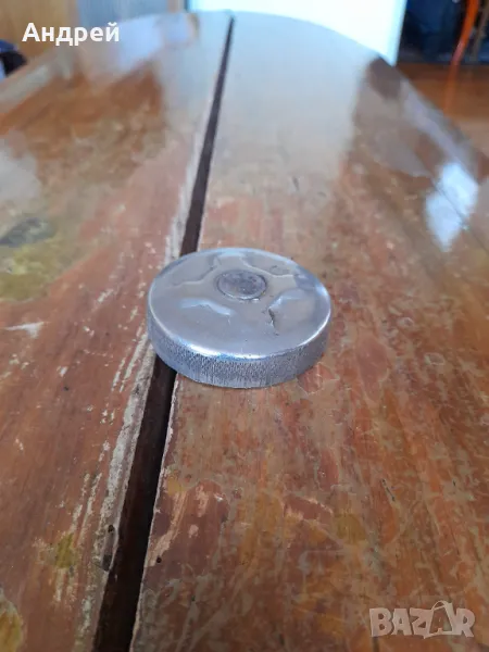 Капачка за радиатор, снимка 1