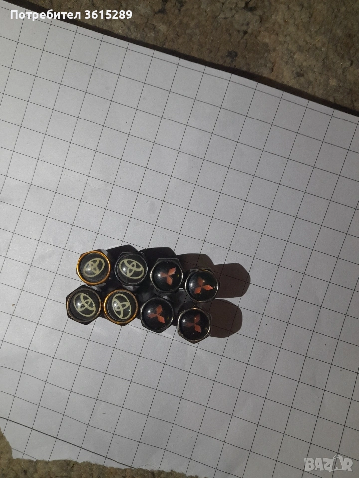 продавам капачки за 11 лв ., снимка 1