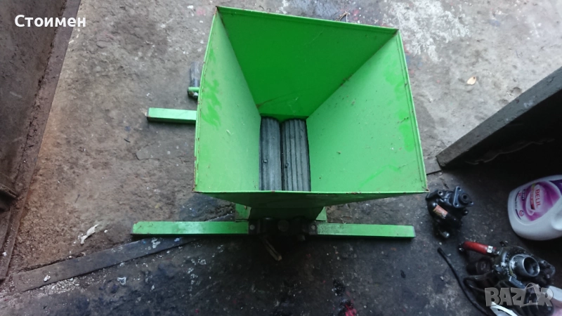 Гроздомелачка, снимка 1